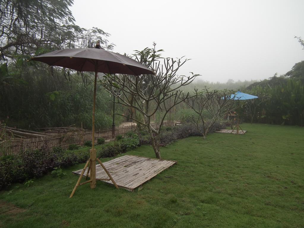 Pai Bamboo Hut Hotel Bagian luar foto