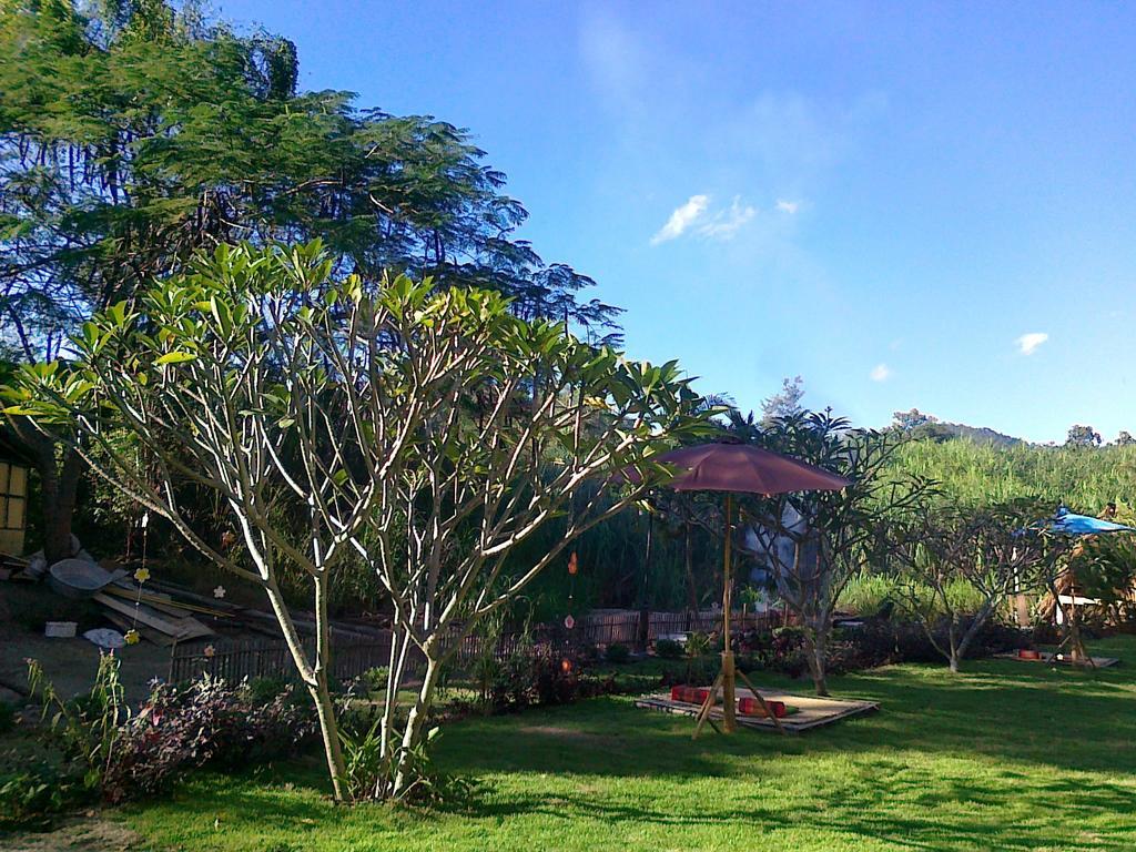 Pai Bamboo Hut Hotel Bagian luar foto