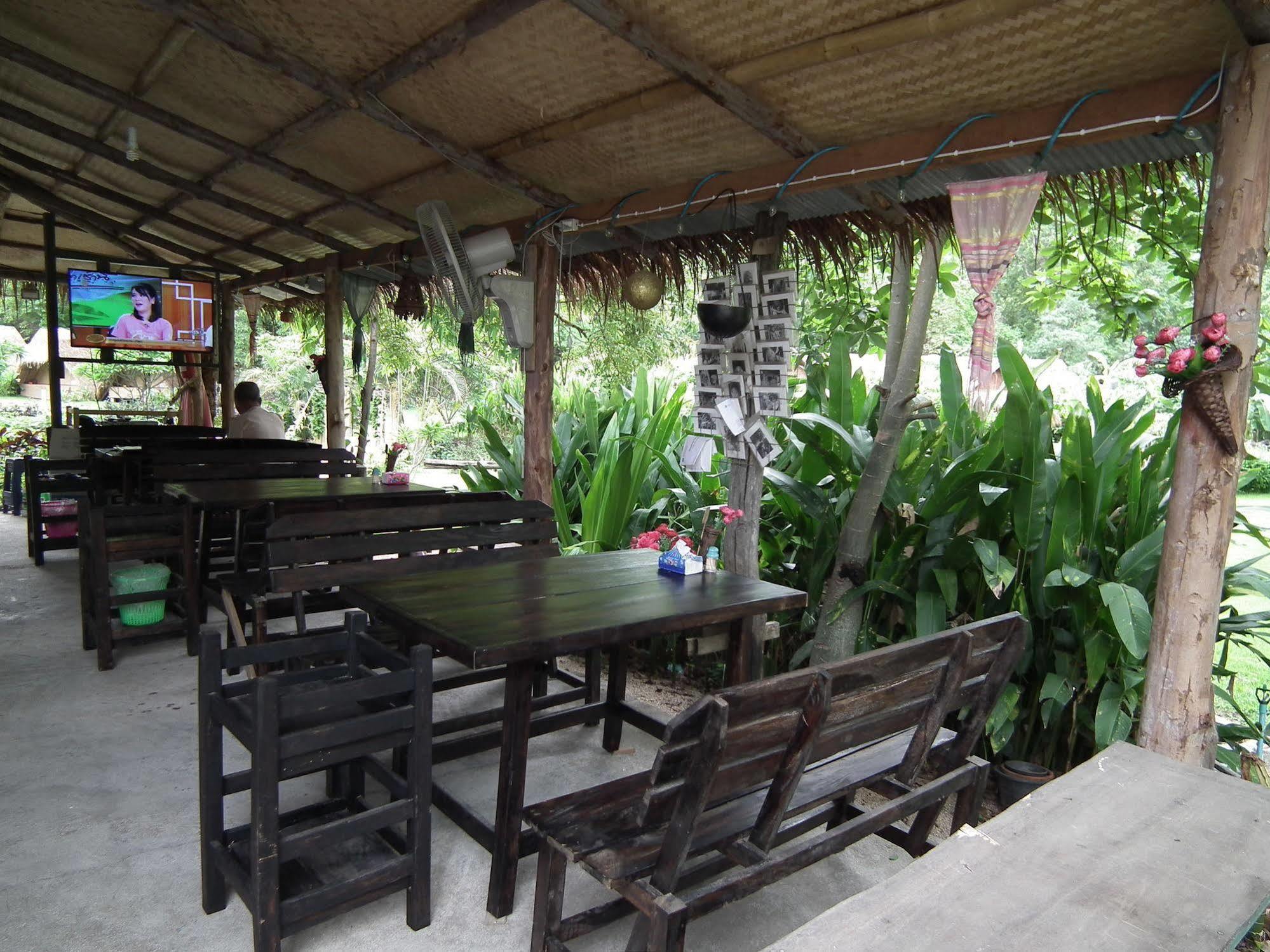 Pai Bamboo Hut Hotel Bagian luar foto