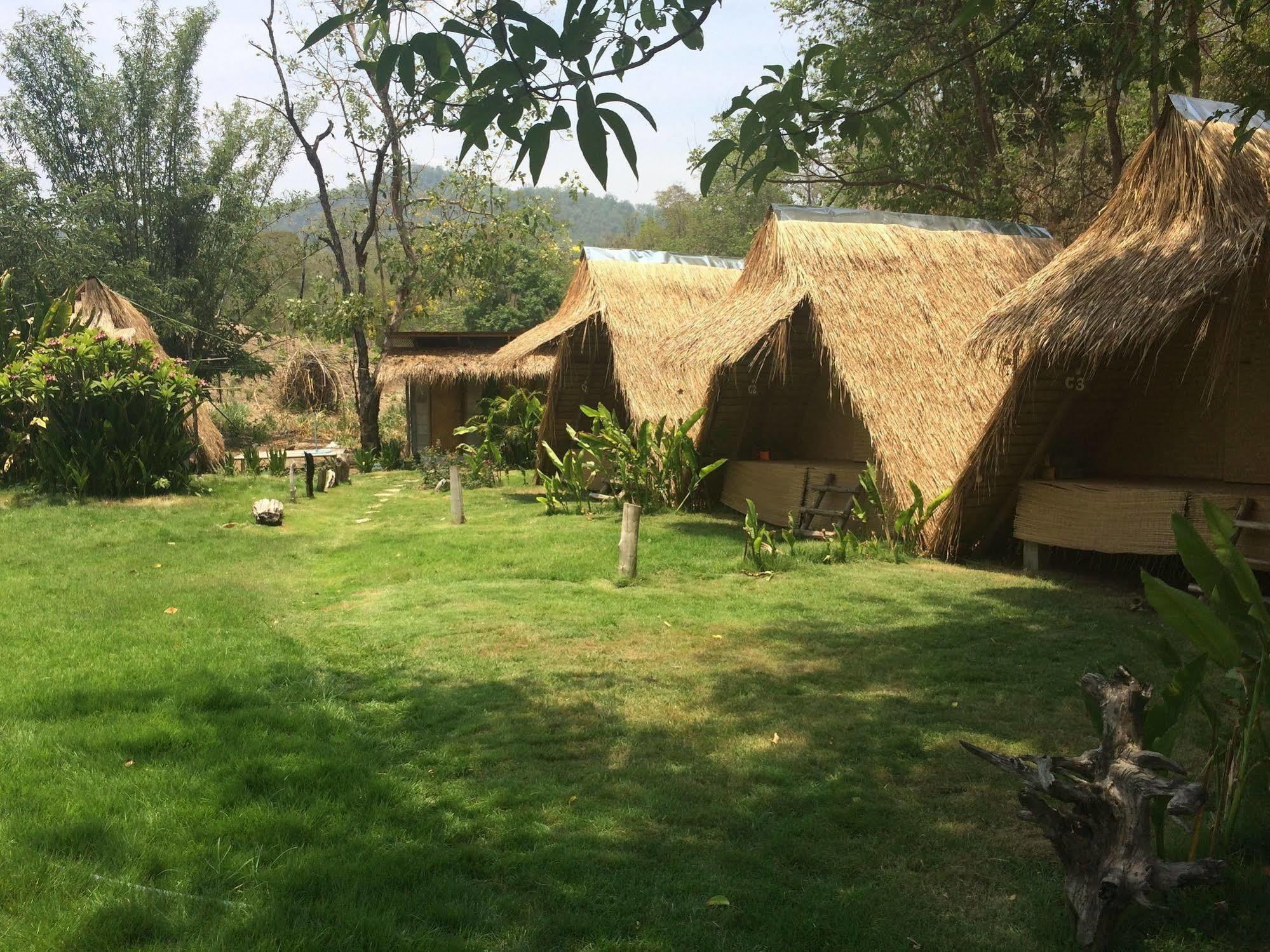 Pai Bamboo Hut Hotel Bagian luar foto